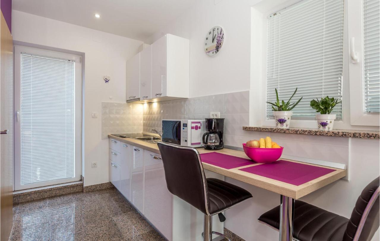 Nice Apartment In Rukavac With Kitchen Exterior photo